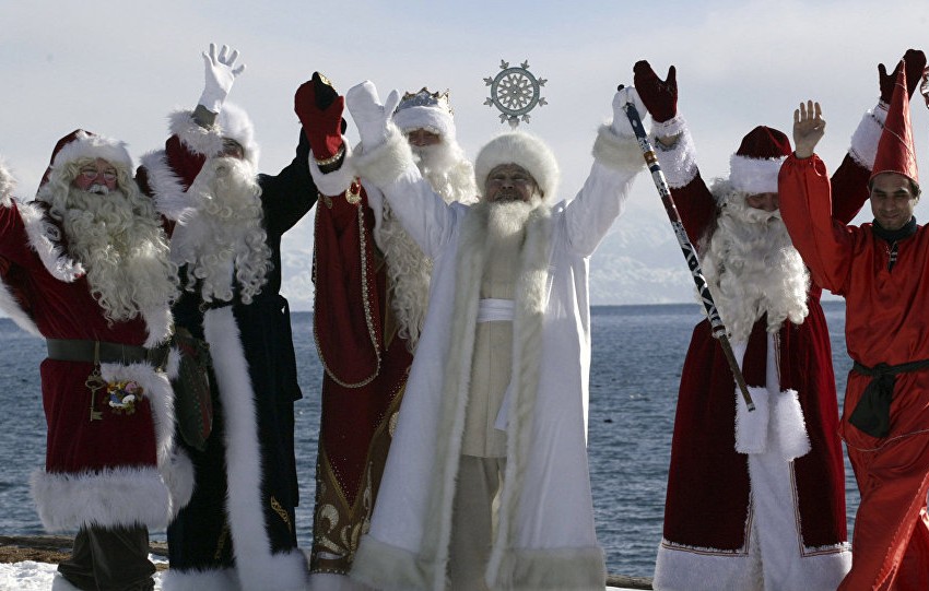 Дед Мороз и 14 его братьев